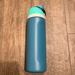 Owala Blue/Teal Water Bottle 24oz